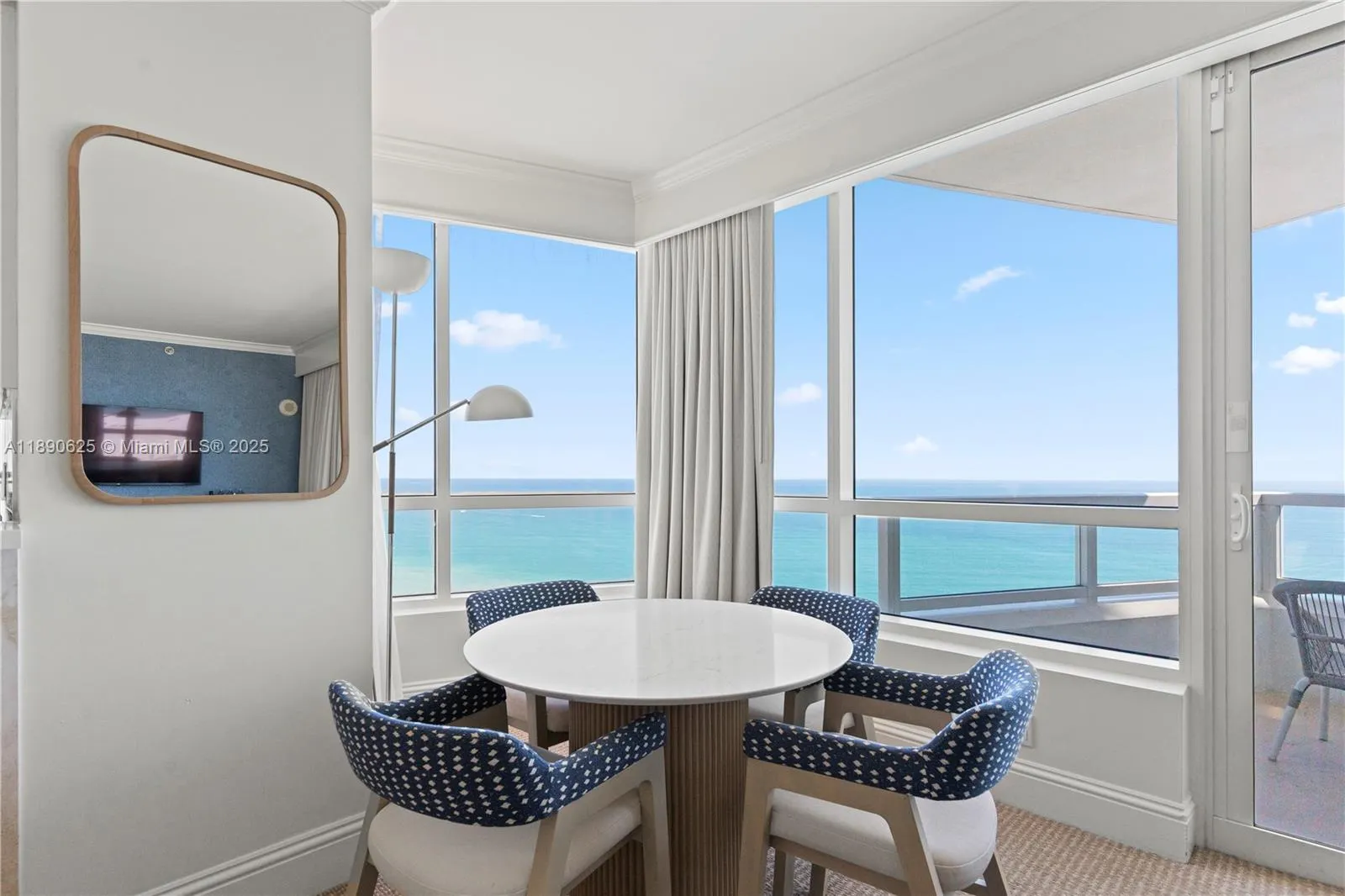 4401 Collins Ave, #3003