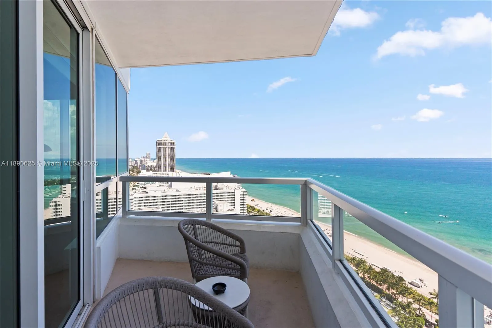 4401 Collins Ave, #3003