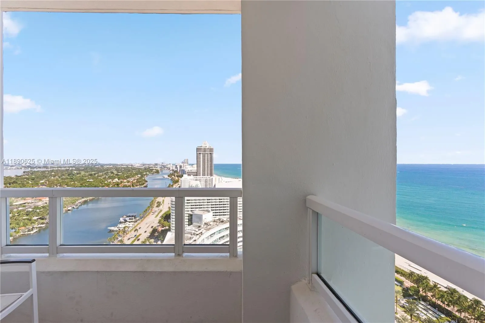 4401 Collins Ave, #3003