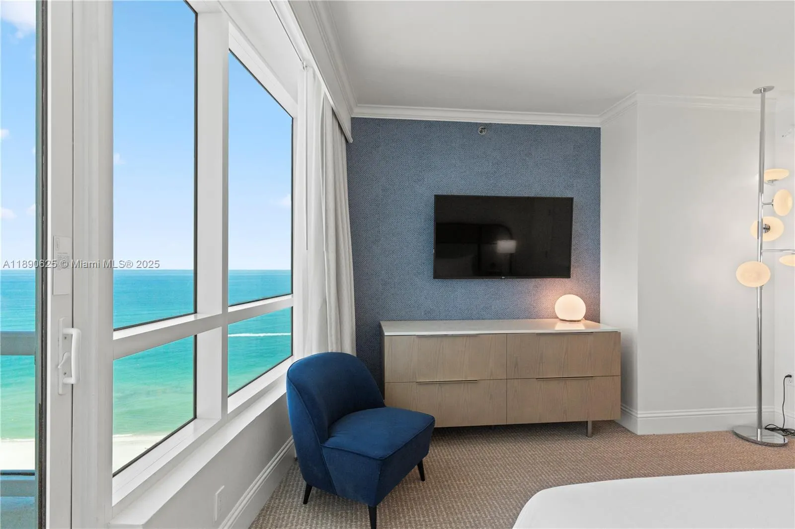 4401 Collins Ave, #3003