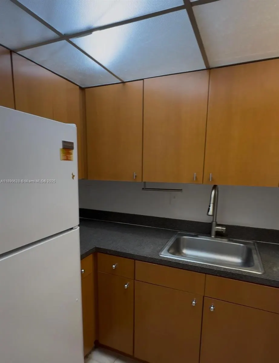 2353 W 66th Pl, #304