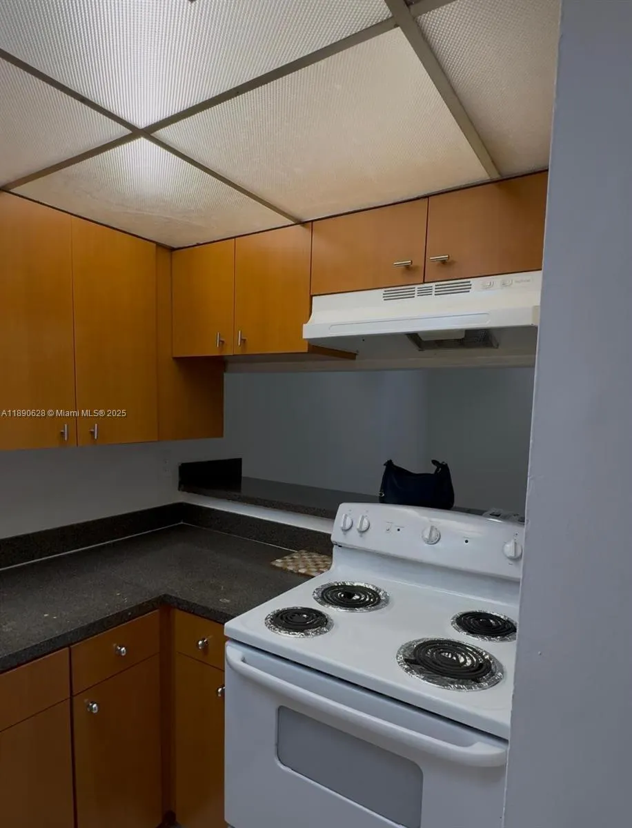 2353 W 66th Pl, #304