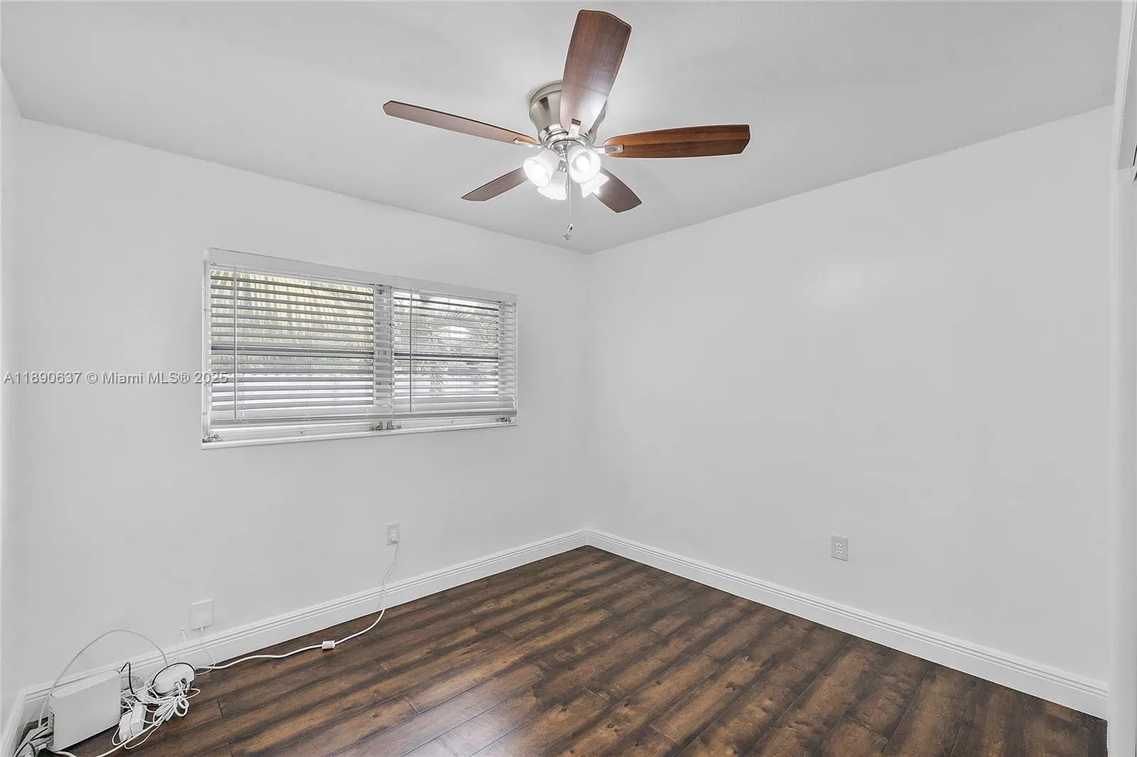 2261 Utopia Dr