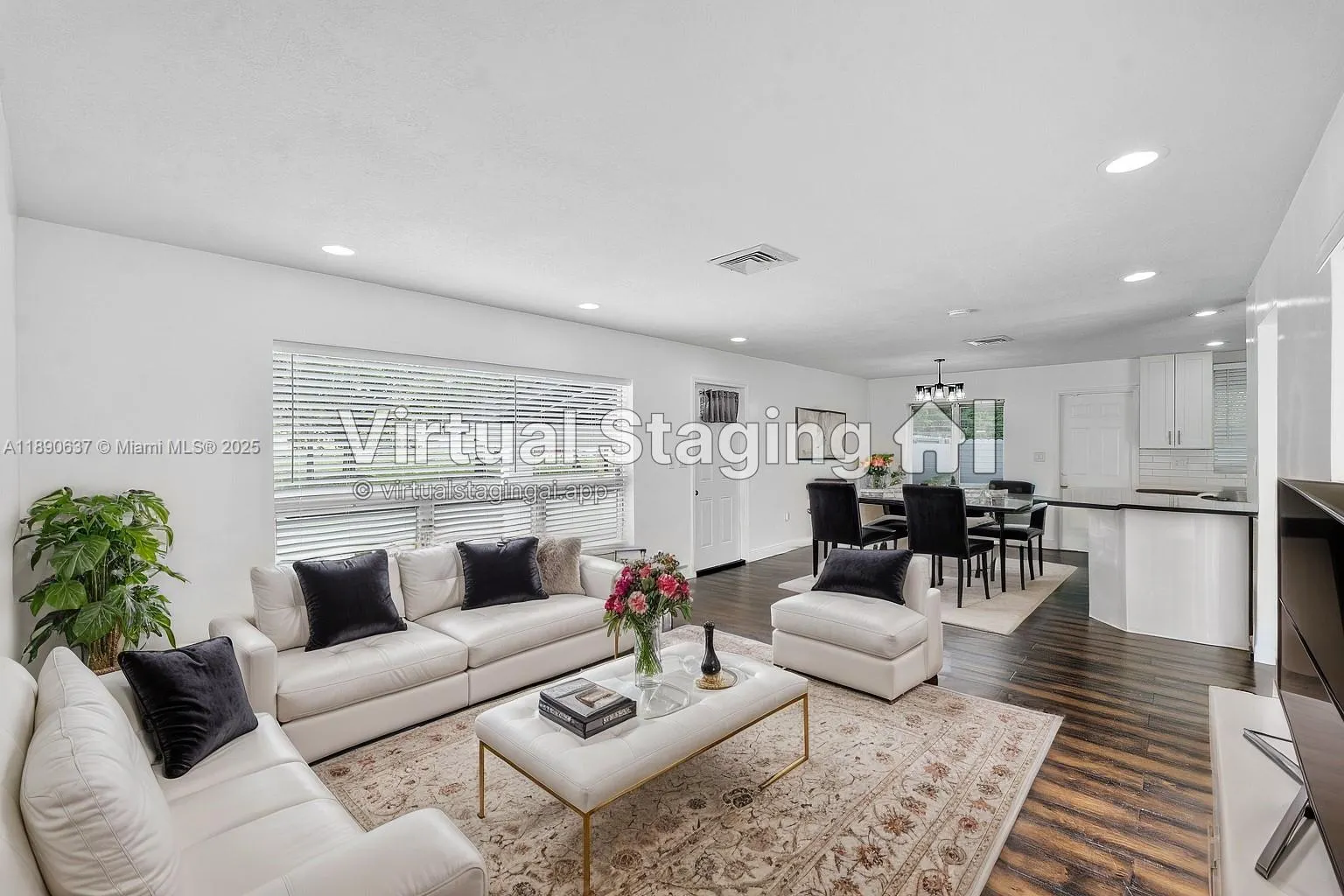 2261 Utopia Dr