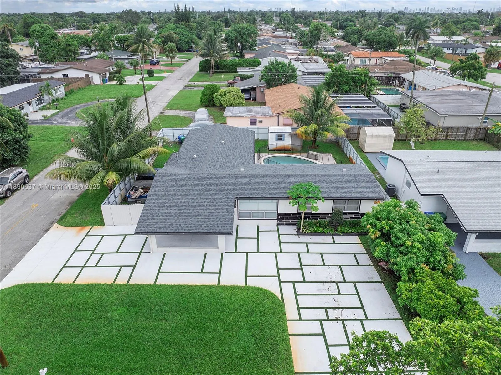 2261 Utopia Dr