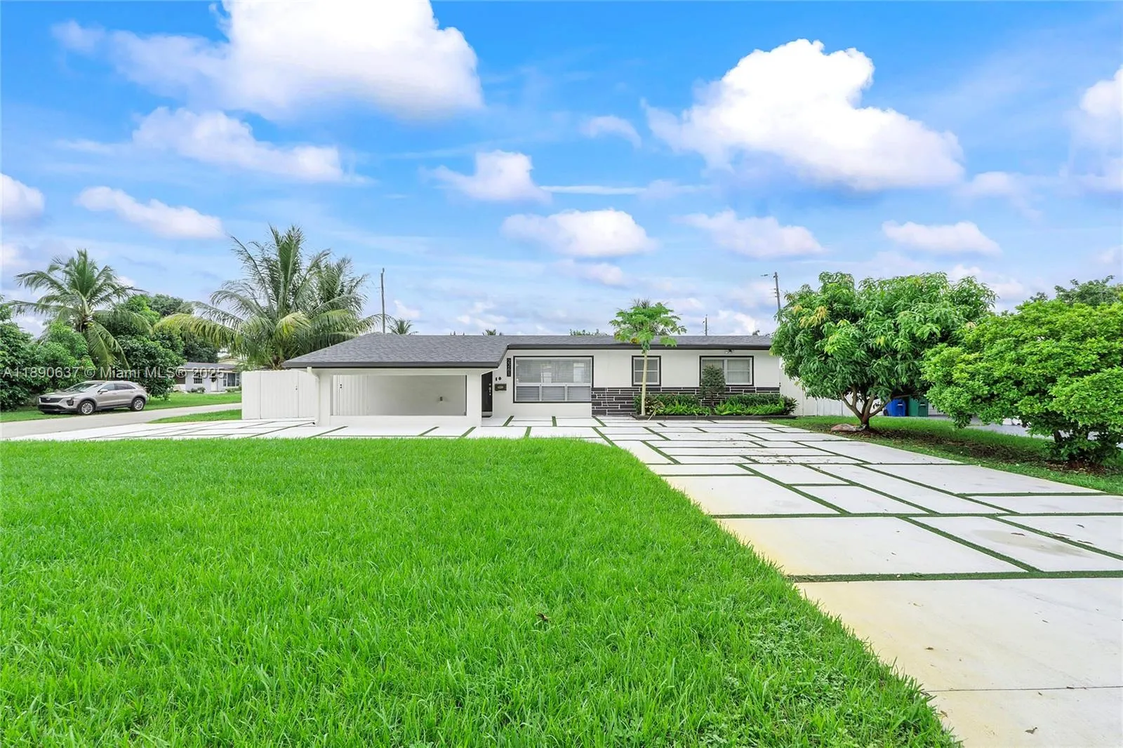 2261 Utopia Dr