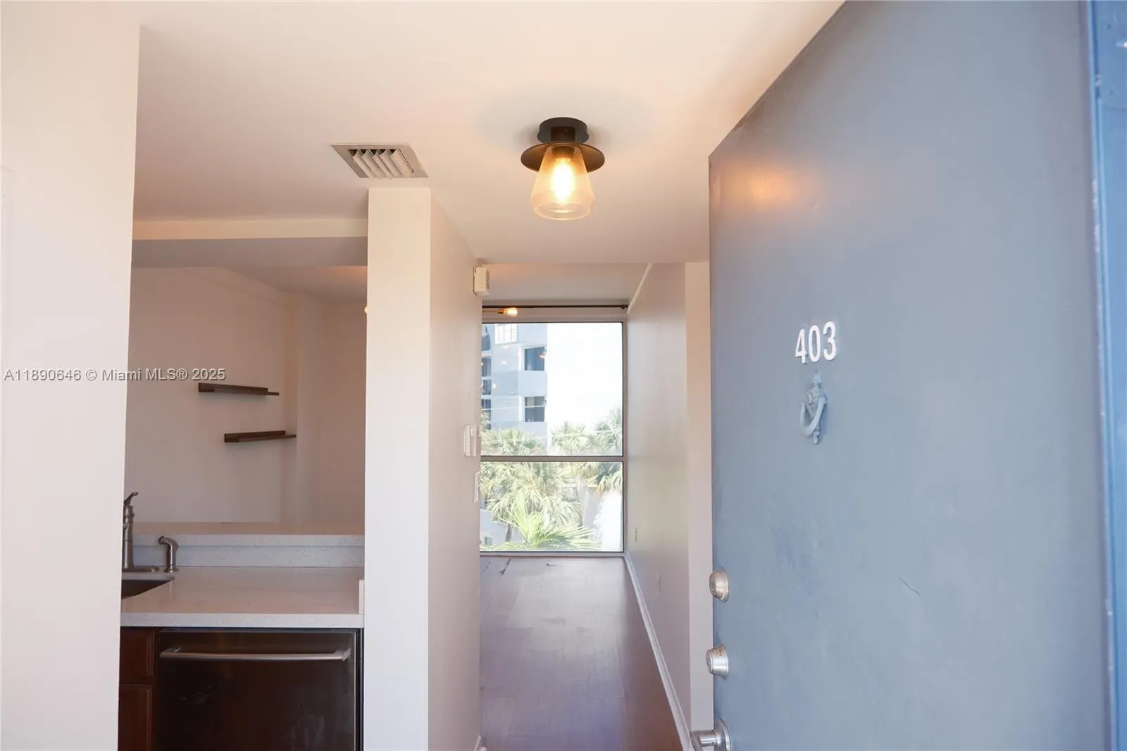 2756 Day Ave, #403
