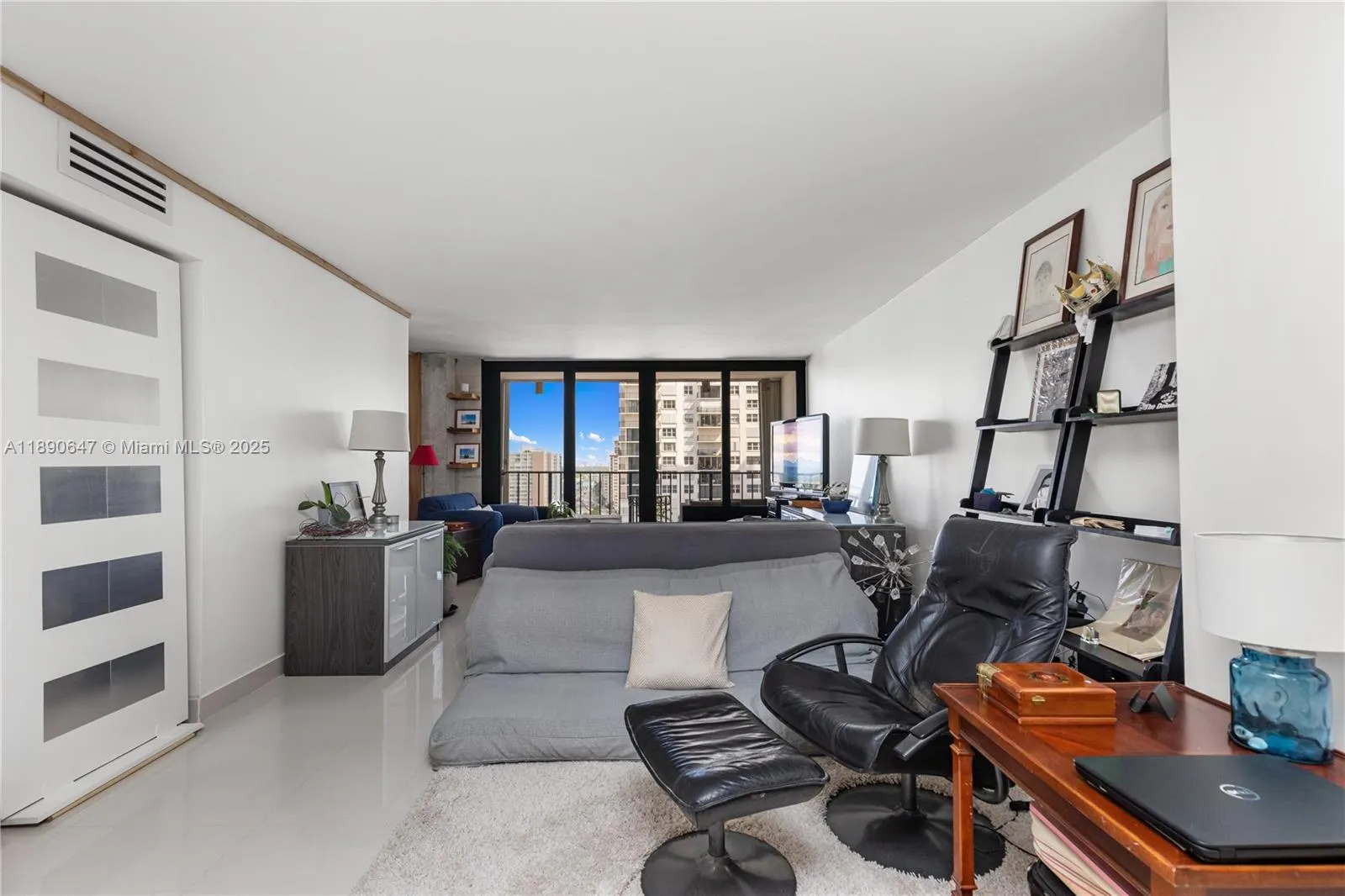 2401 S Ocean Dr, #1405
