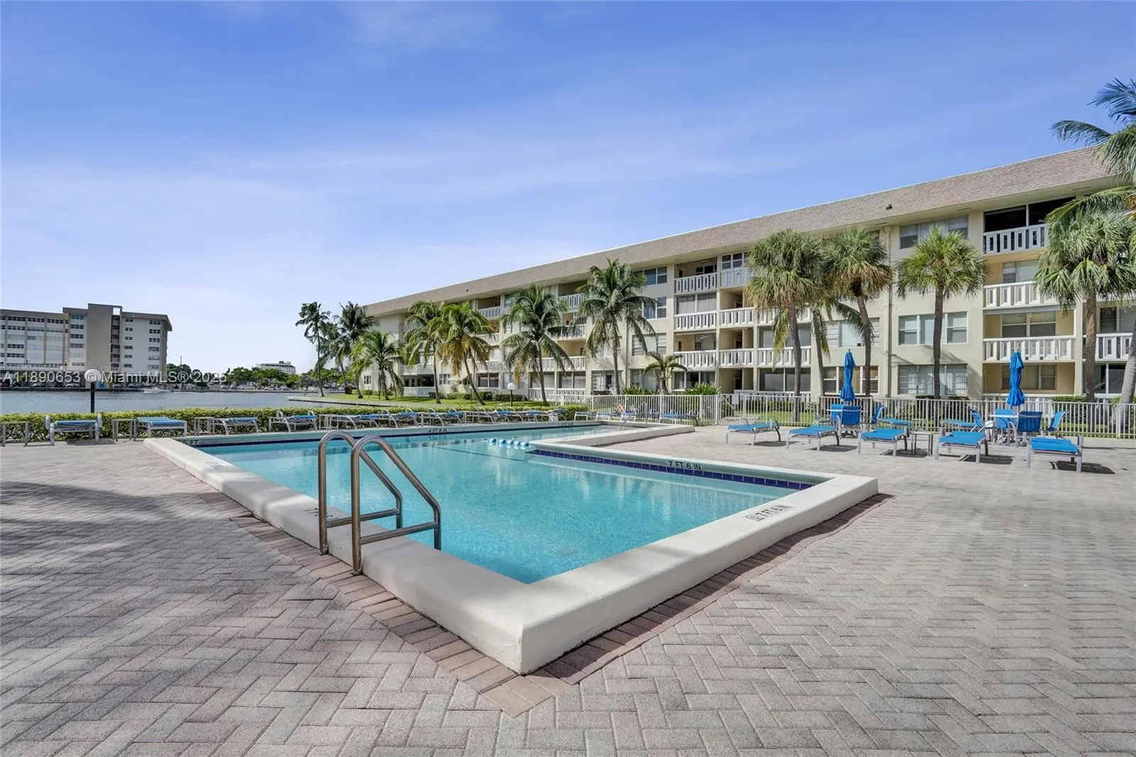 1889 S Ocean Dr, #114