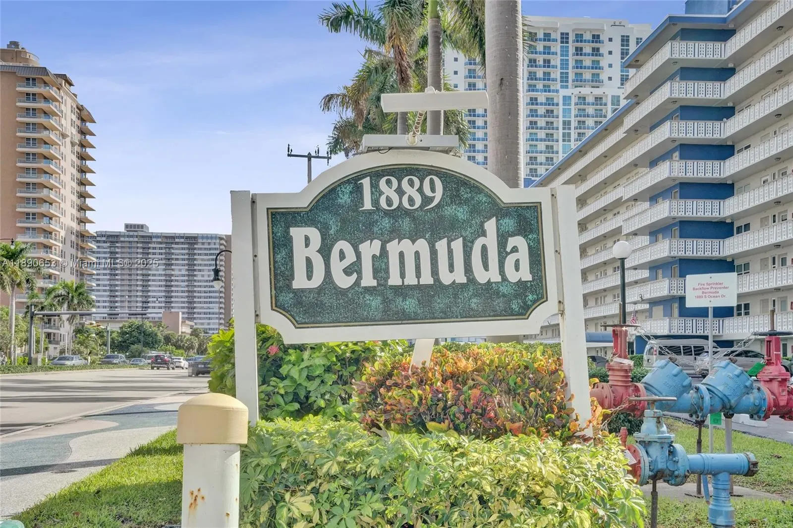 1889 S Ocean Dr, #114