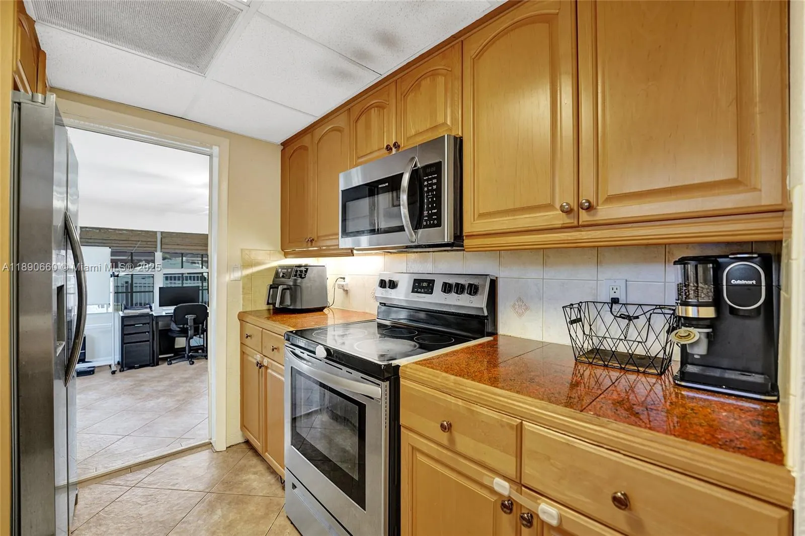 2624 Nassau Ln