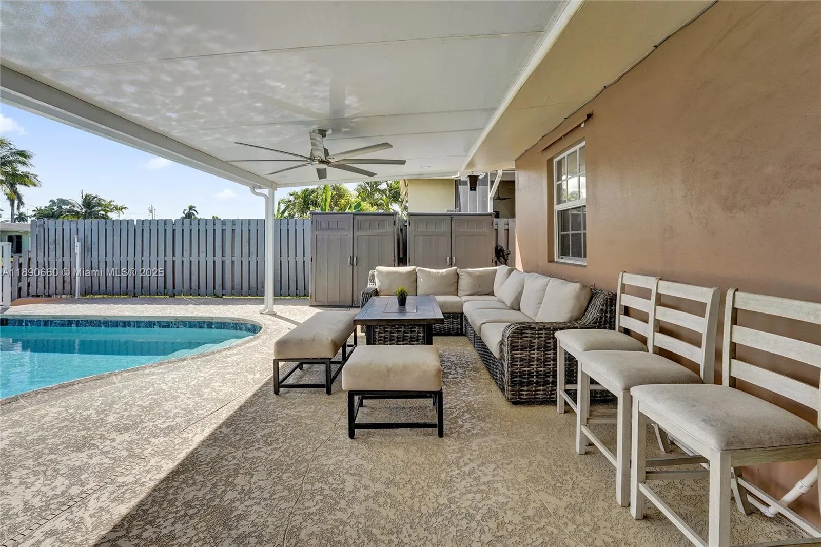 2624 Nassau Ln