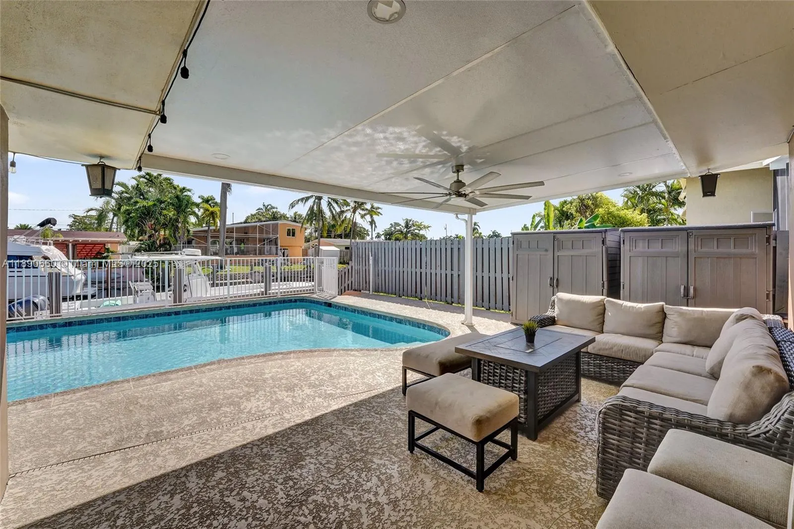 2624 Nassau Ln