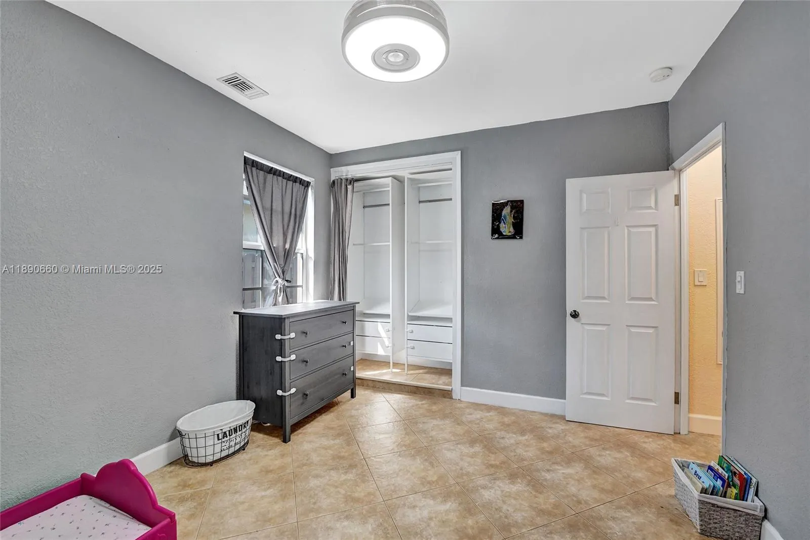 2624 Nassau Ln