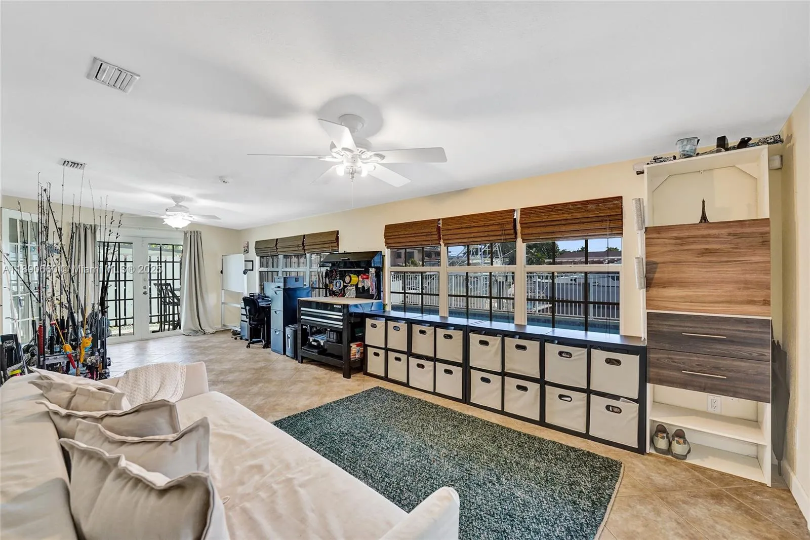 2624 Nassau Ln