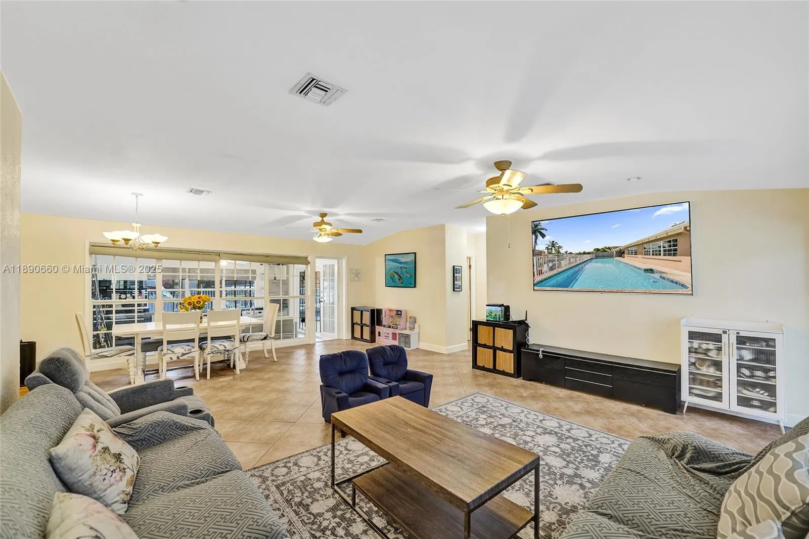 2624 Nassau Ln