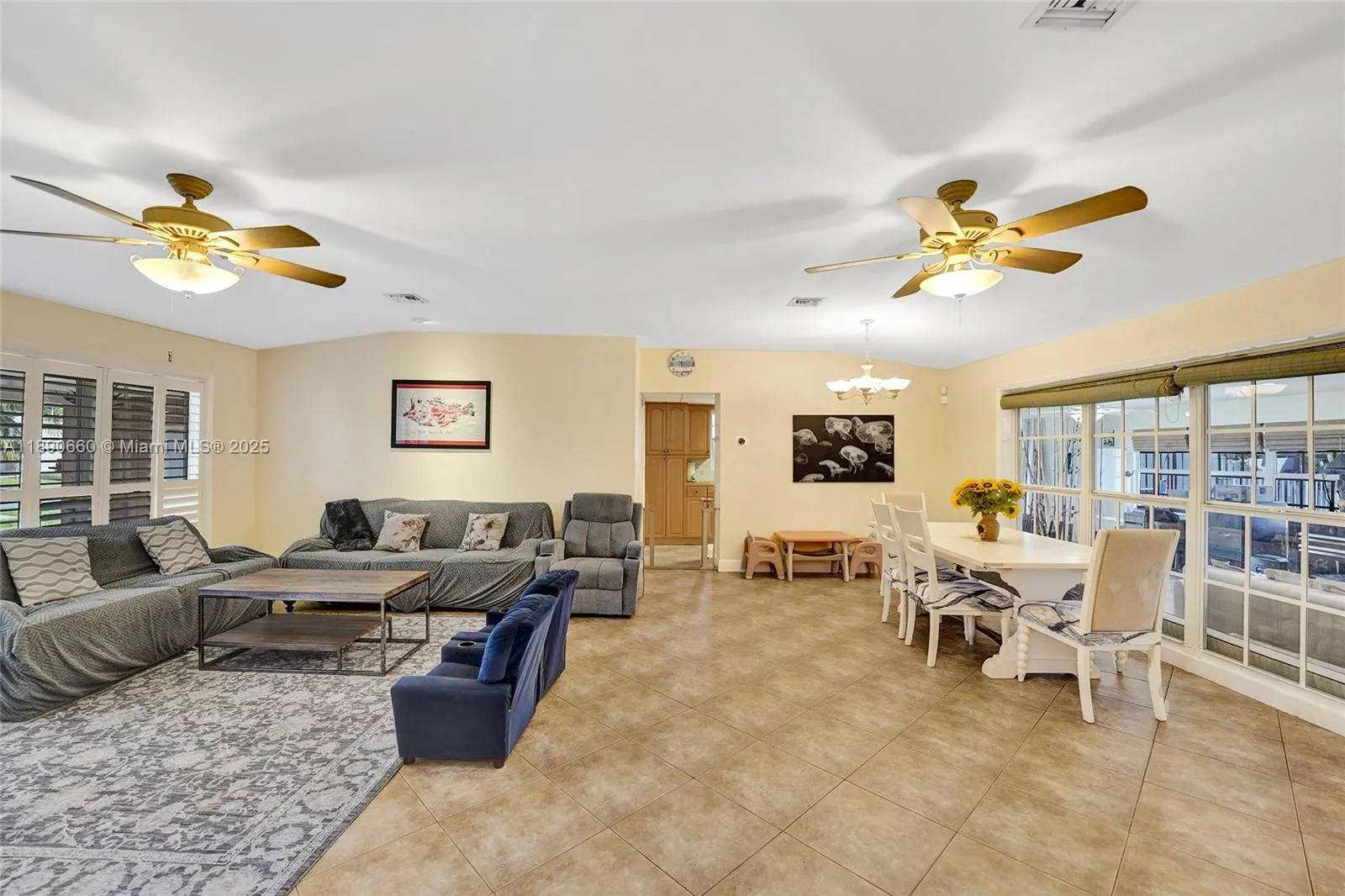 2624 Nassau Ln