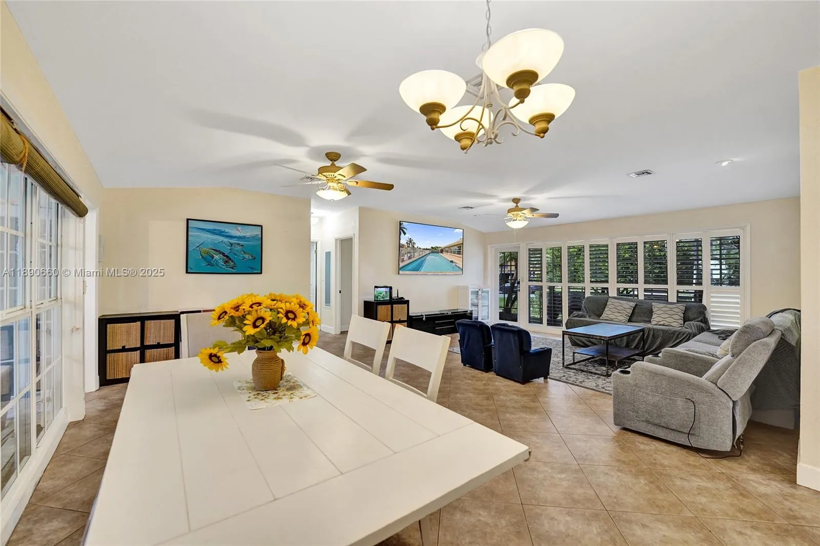 2624 Nassau Ln