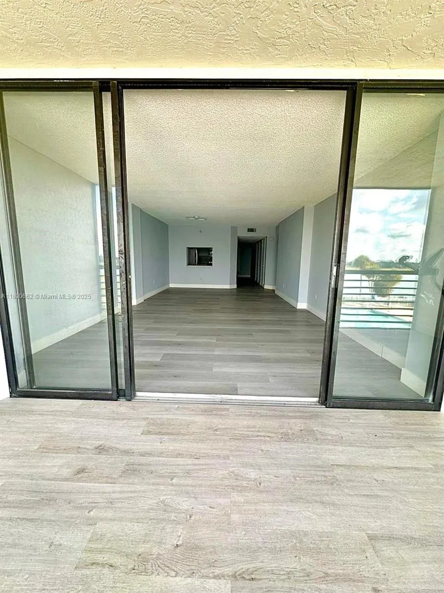 20840 San Simeon Way, #305