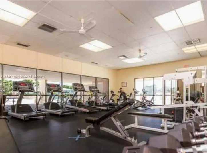 20335 W Country Club Dr, #1701