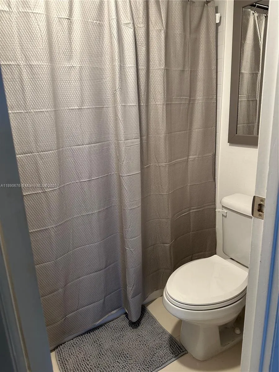 20335 W Country Club Dr, #1701