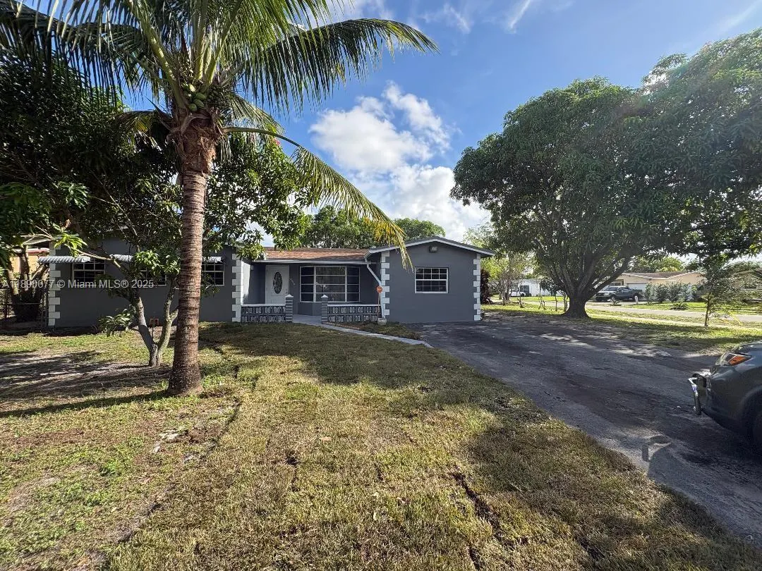 4530 NW 23rd St