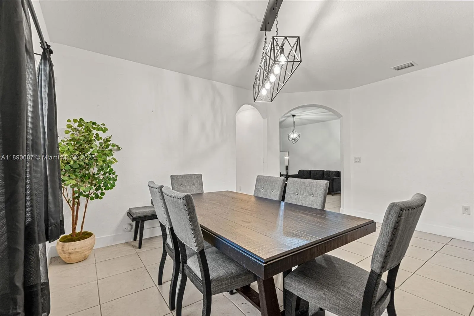 149 SE 36th Pl