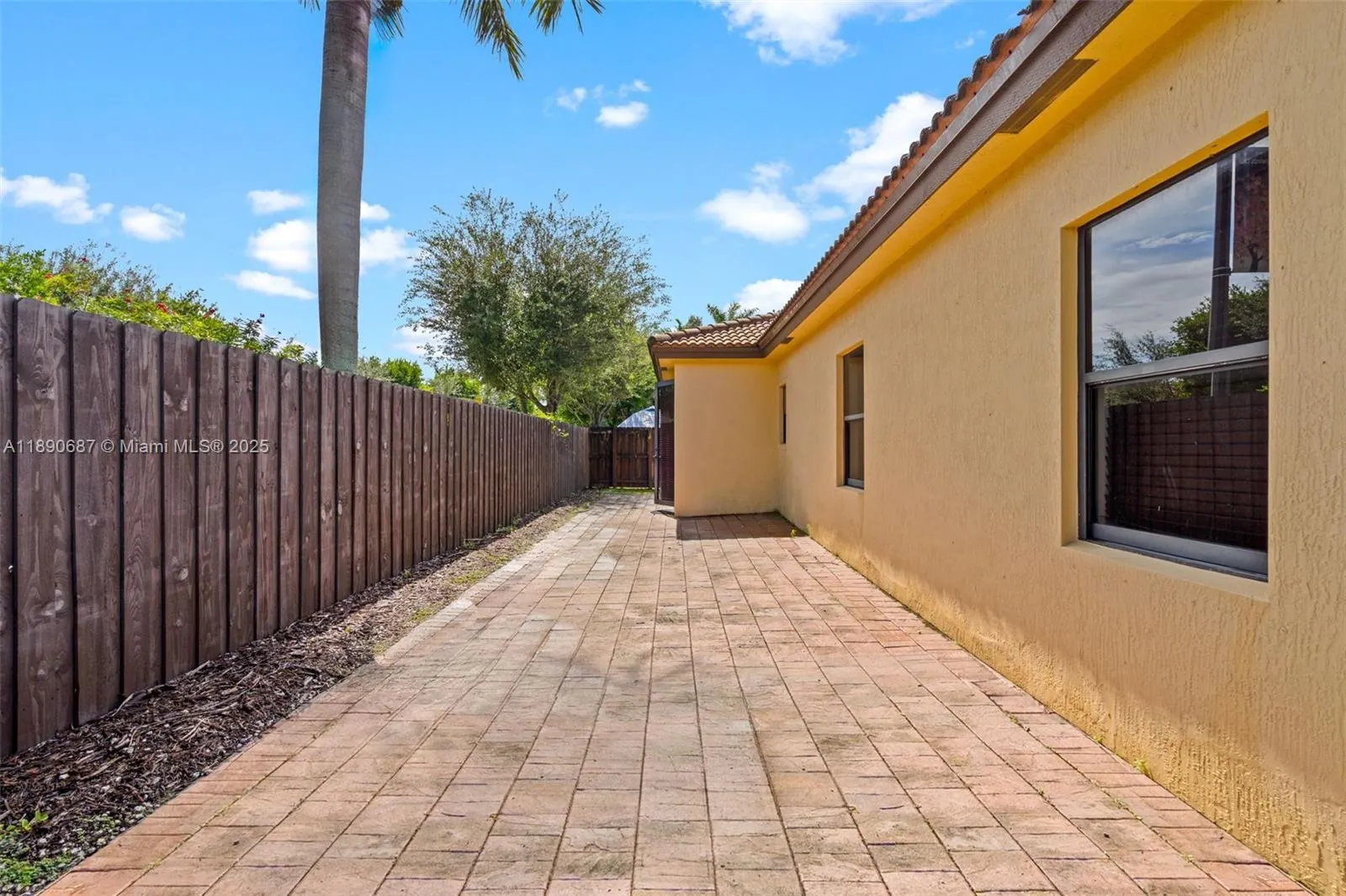 149 SE 36th Pl