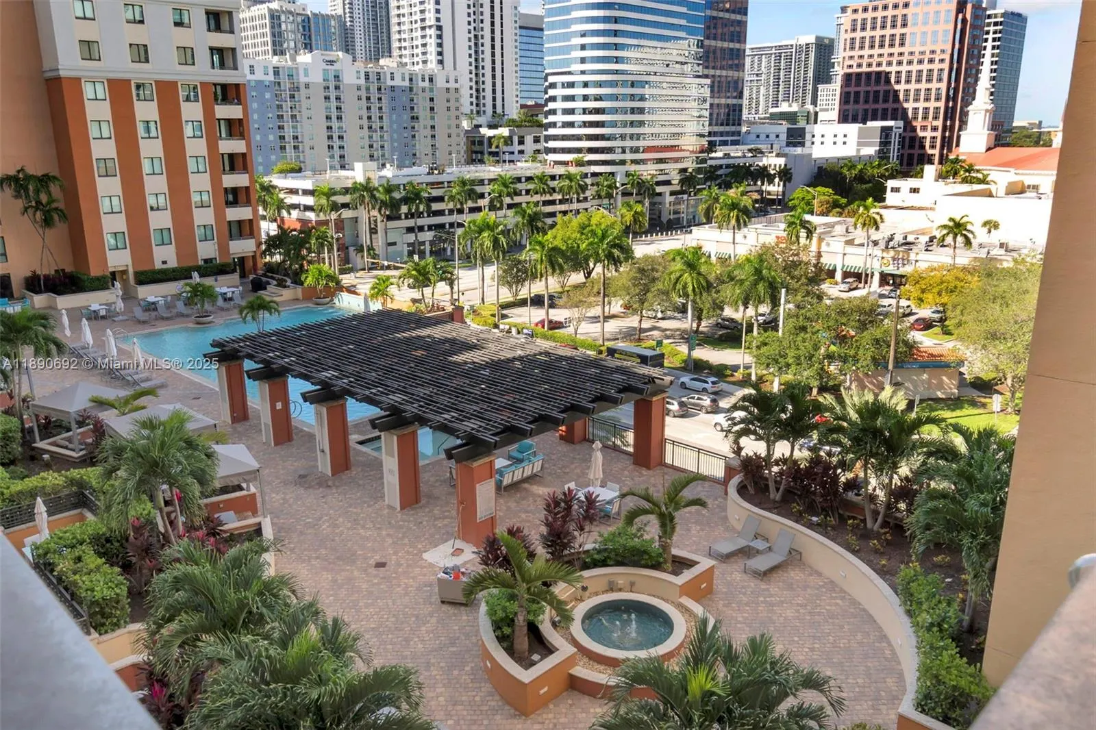 110 N Federal Hwy, #909