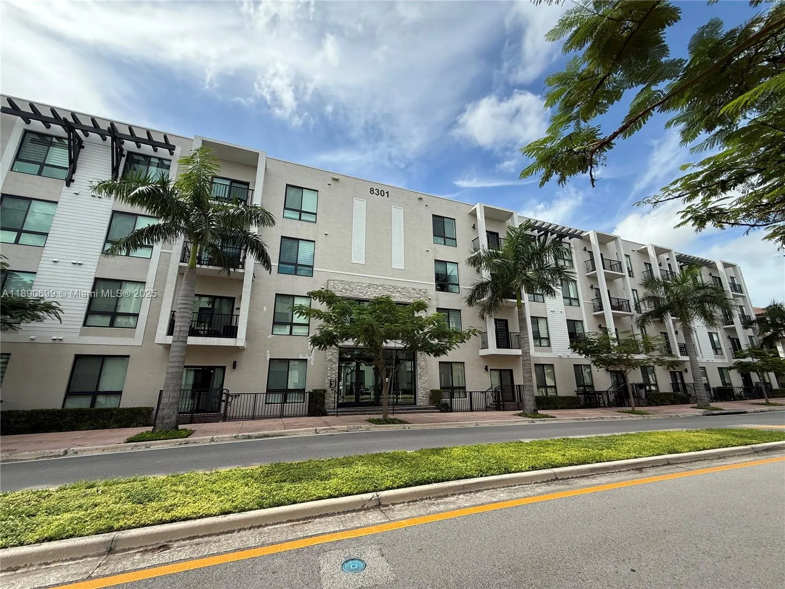 8301 NW 41st St, #B-409