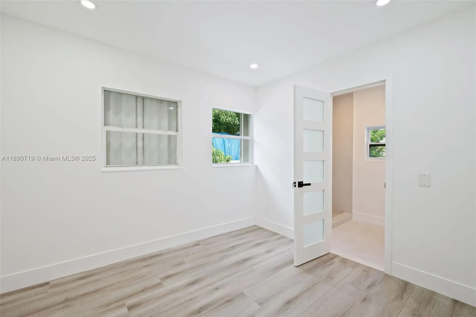 1842 NW 67th St