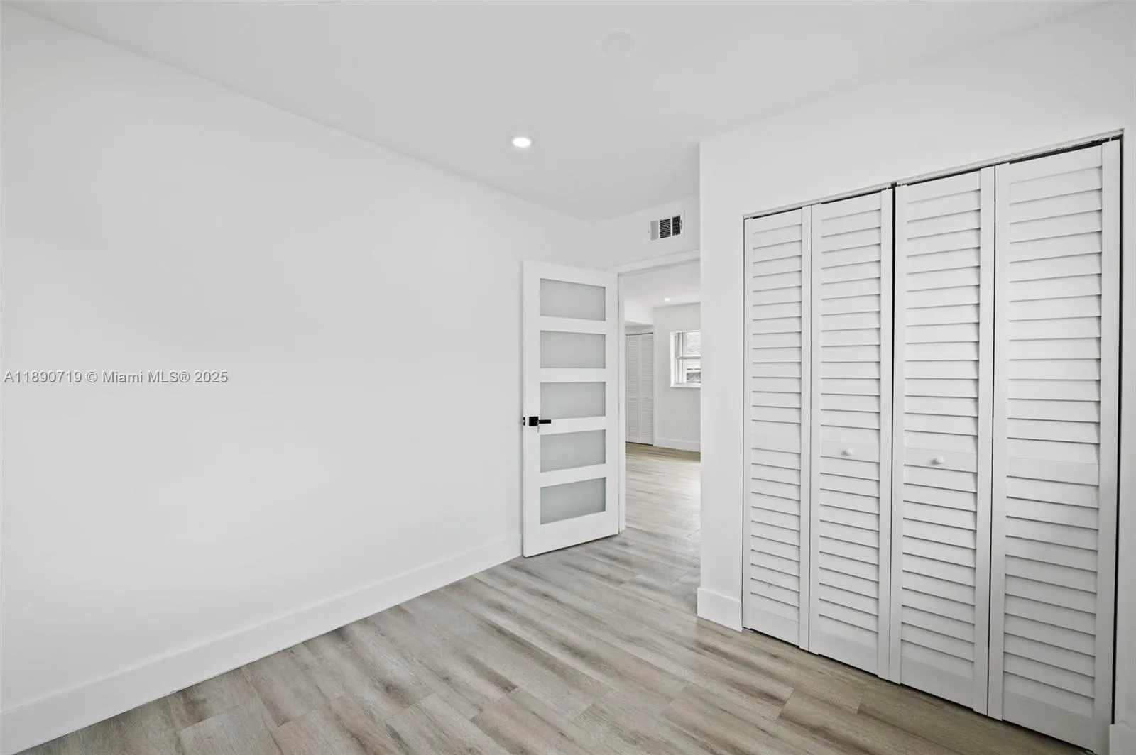 1842 NW 67th St