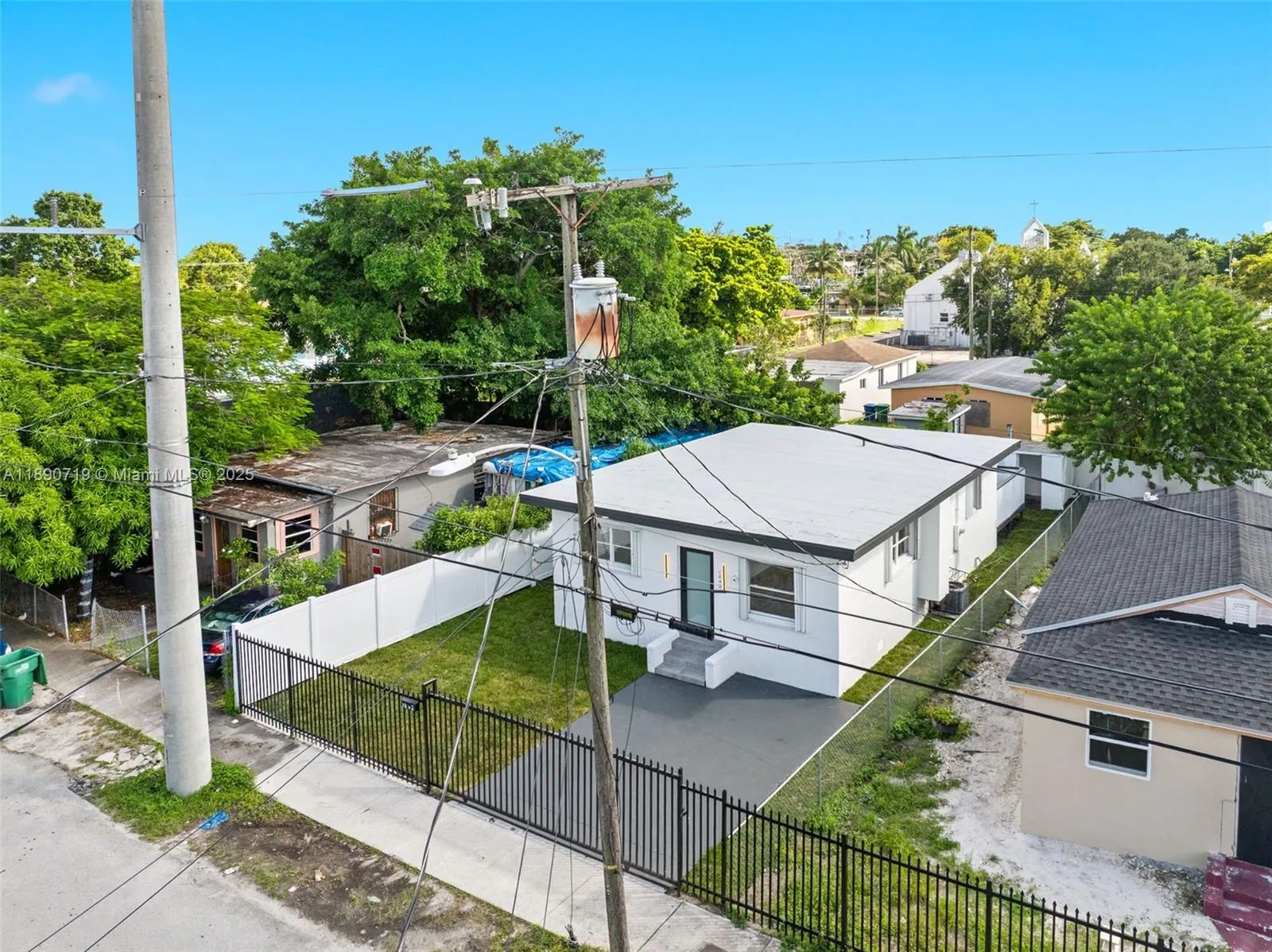 1842 NW 67th St