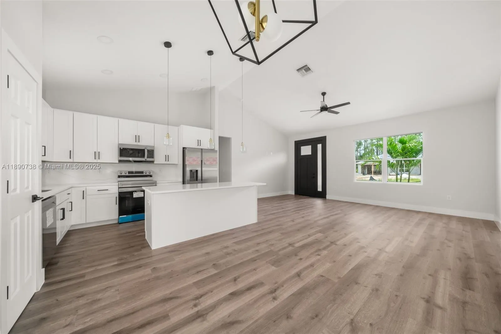 416 Lark Terrace