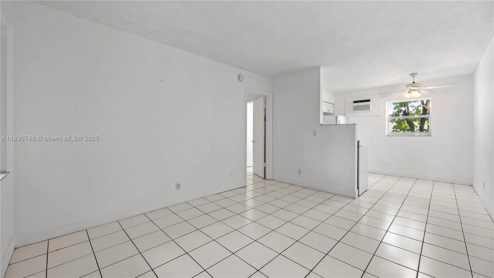 400 SE 31st St, #3