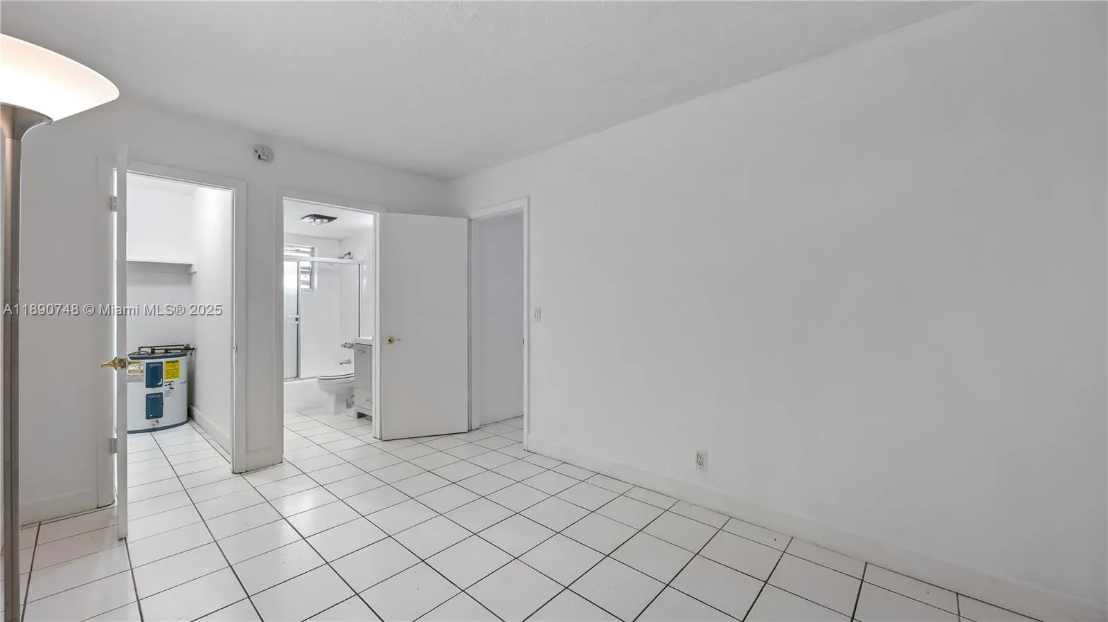 400 SE 31st St, #3