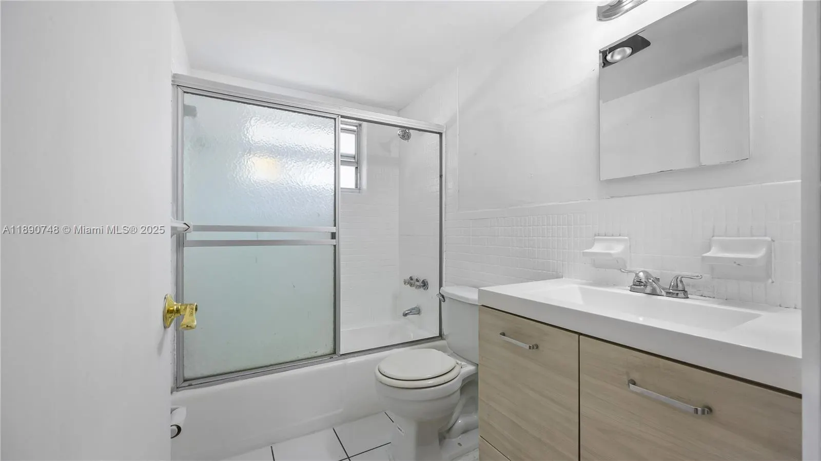 400 SE 31st St, #3