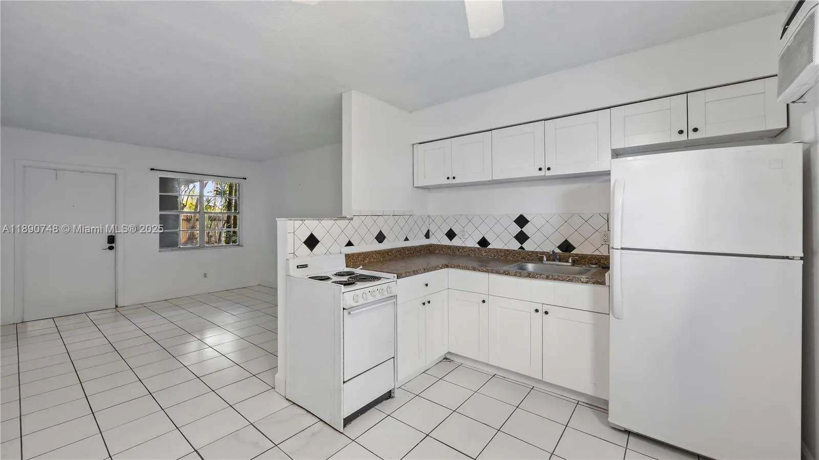 400 SE 31st St, #3