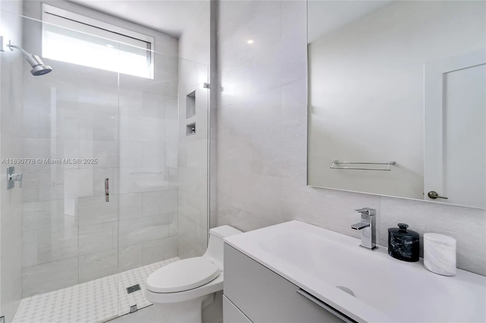 3110 Hibiscus St, #3110