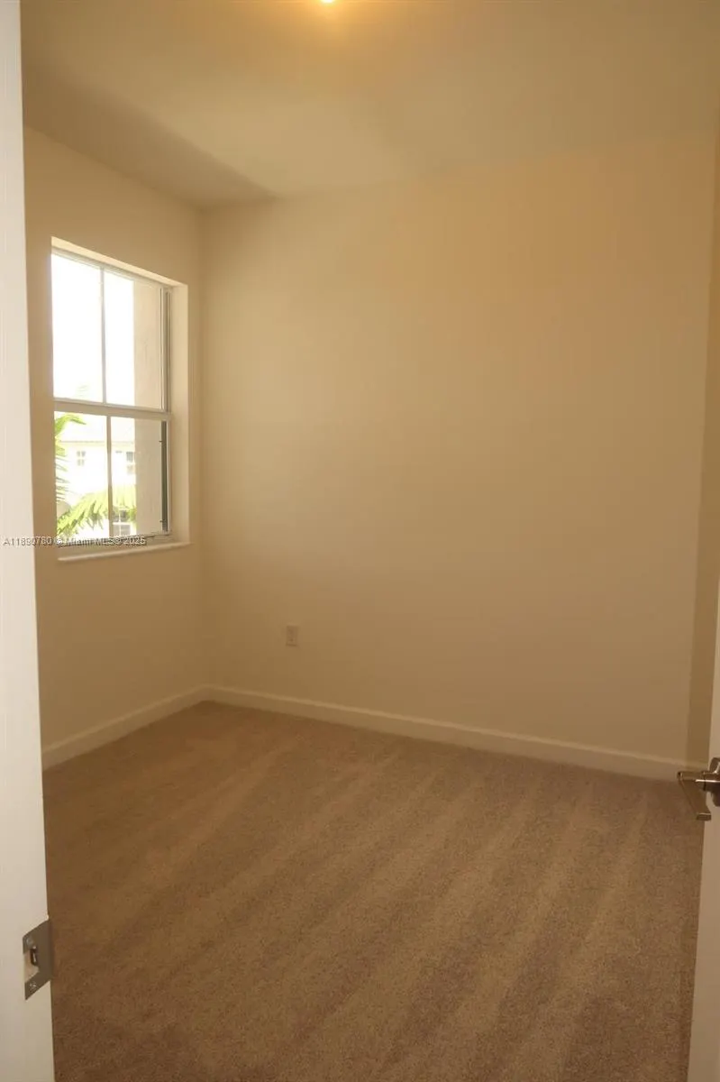 1529 SE 27th Rd
