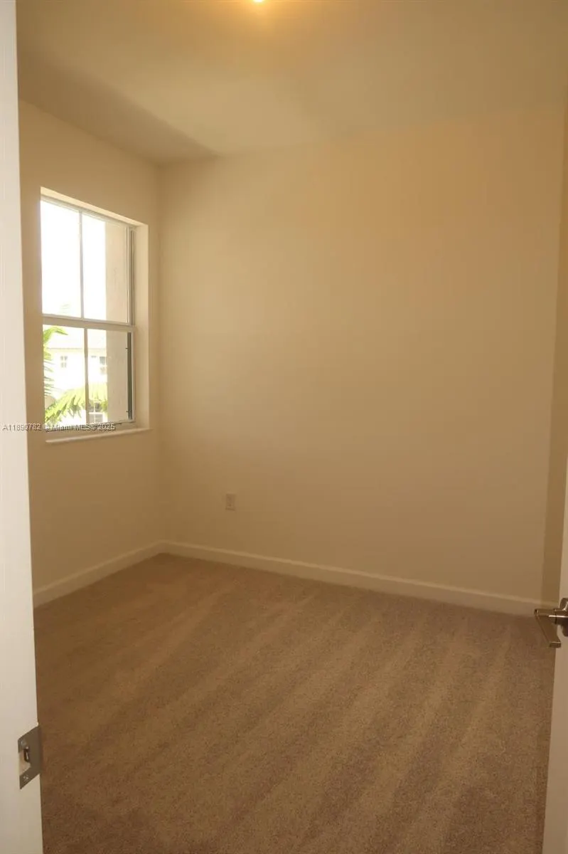1533 SE 27th Rd