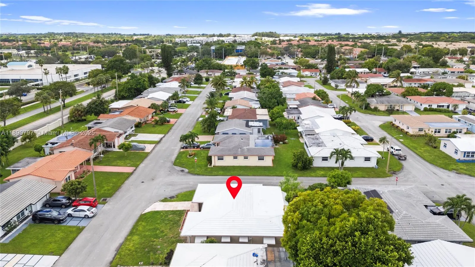 8517 NW 57th Ct