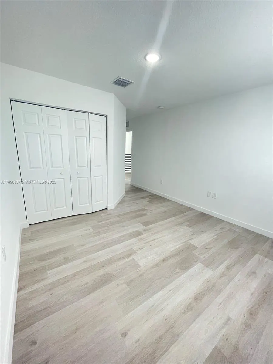 116 NW 10th St, #D