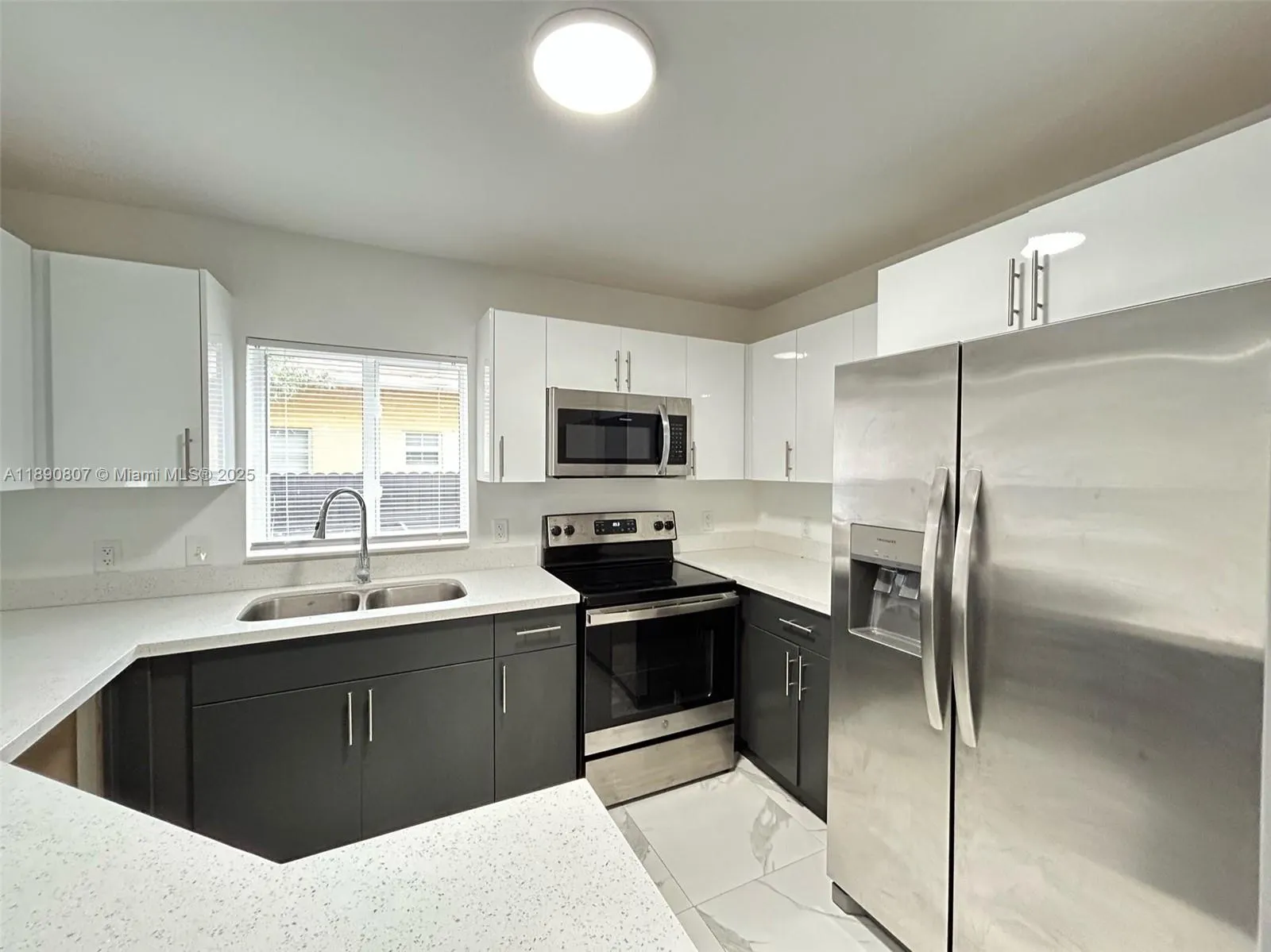 116 NW 10th St, #D