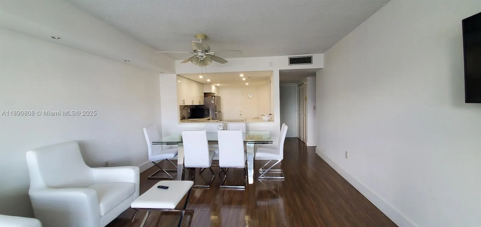 1351 NE Miami Gardens Dr, #202E