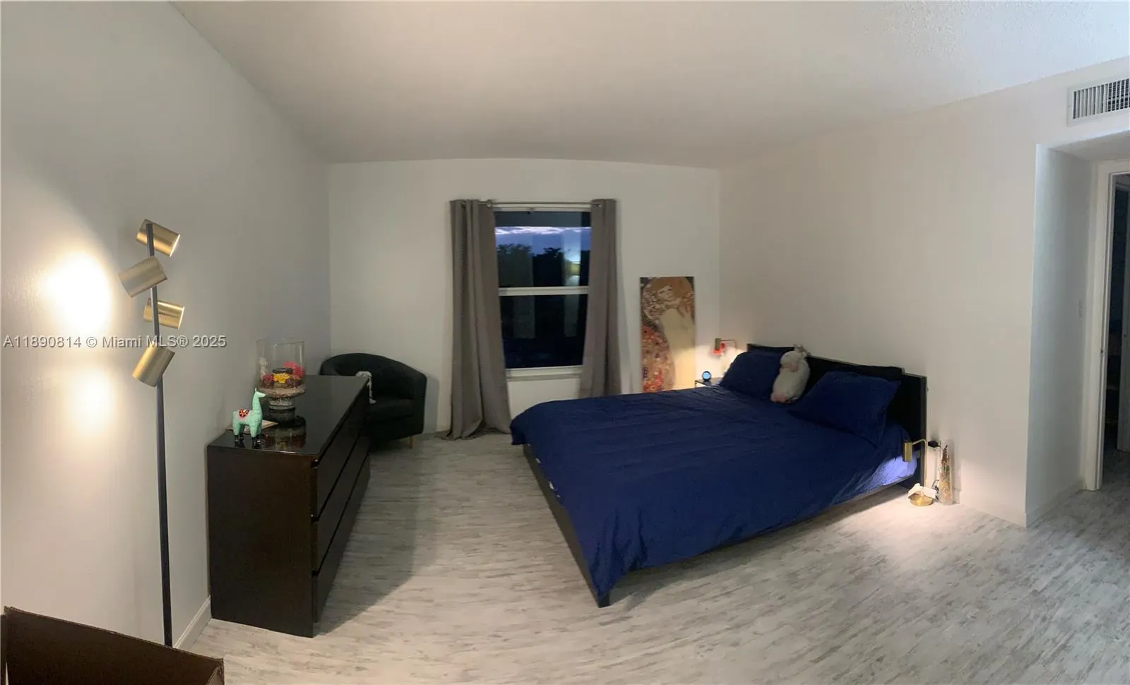 605 S Pine Island Rd, #404A