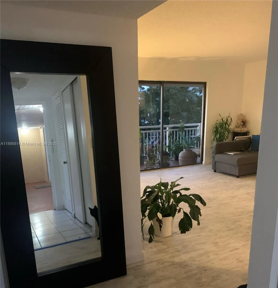 605 S Pine Island Rd, #404A