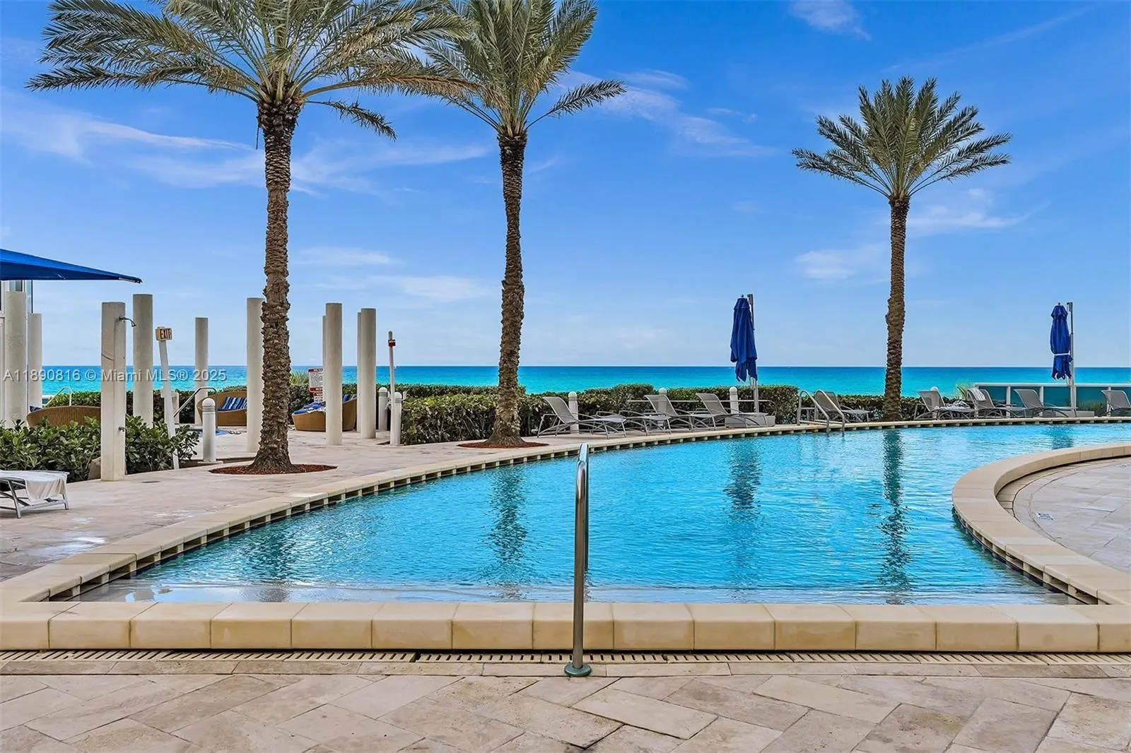 17201 Collins Ave, #1107
