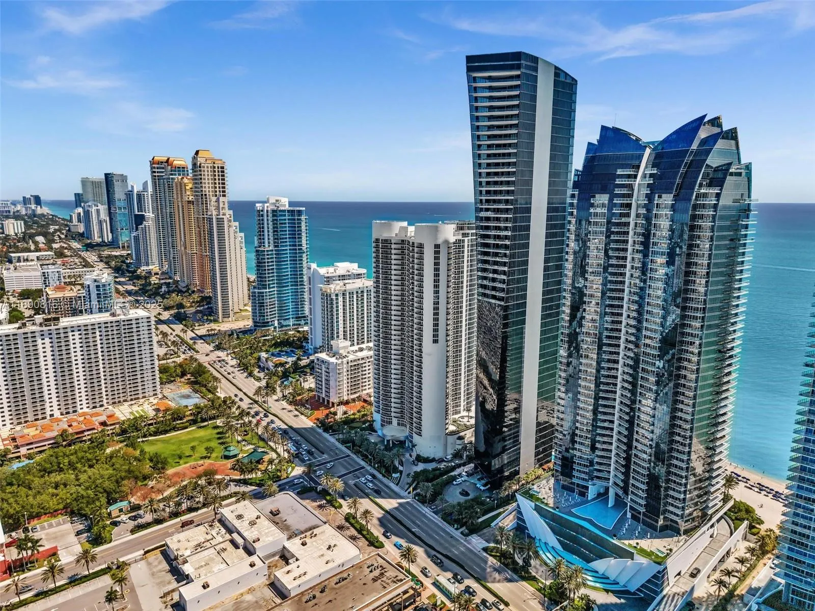17201 Collins Ave, #1107