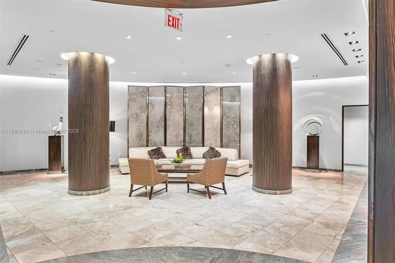 17201 Collins Ave, #1107